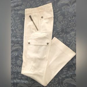 Burberry stylish cargo white pants